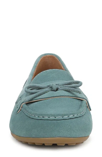 Vionic Taryn Driving Loafer In Blue