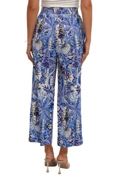 Sunny Leigh Crop Pull-on Pants In Blue