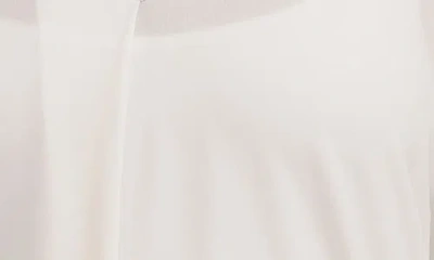 Sunny Leigh Solid V-neck Top In White