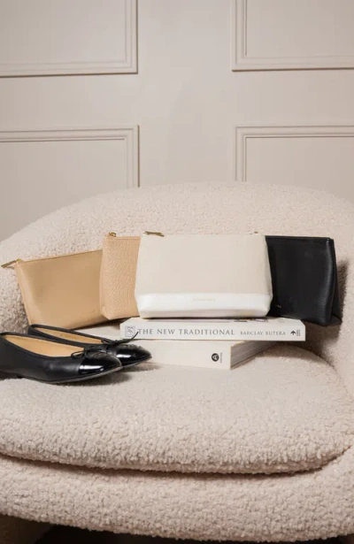 Modern Picnic The Snacker In White