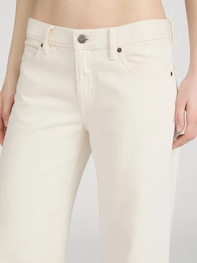 Frame The Saturday Jeans In Shell
