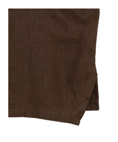 Closed Split Tank Top In Brown