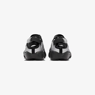 Nike Rift Split Toe Sandals Polka Dot Silhouette In White