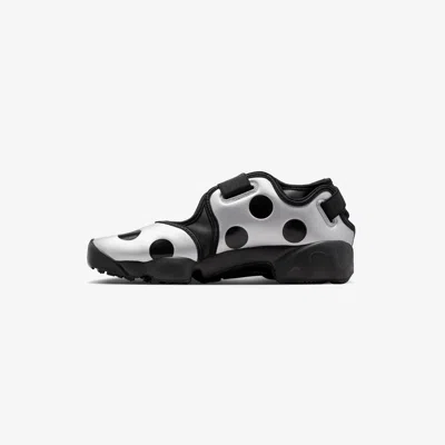 Nike Rift Split Toe Sandals Polka Dot Silhouette In White