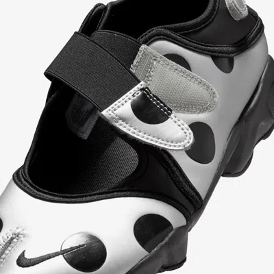 Nike Rift Split Toe Sandals Polka Dot Silhouette In White