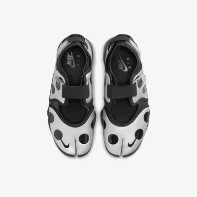 Nike Rift Split Toe Sandals Polka Dot Silhouette In White