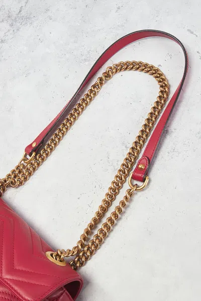 Pre-owned Gucci Gg Marmont Shoulder Bag In Red
