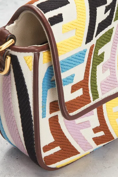 Pre-owned Fendi X Sarah Coleman Ff Fish Eye Embroidered Baguette Nm Shoulder Bag In Multi