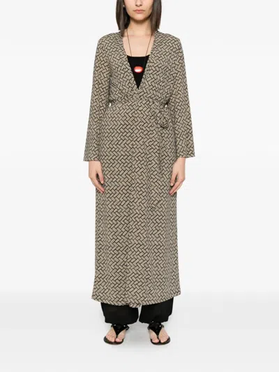 Siyu Geometric-print Wrap Coat In Neutral