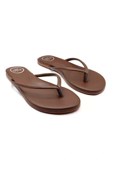 Solei Sea Vivie Thong Sandals In Blue