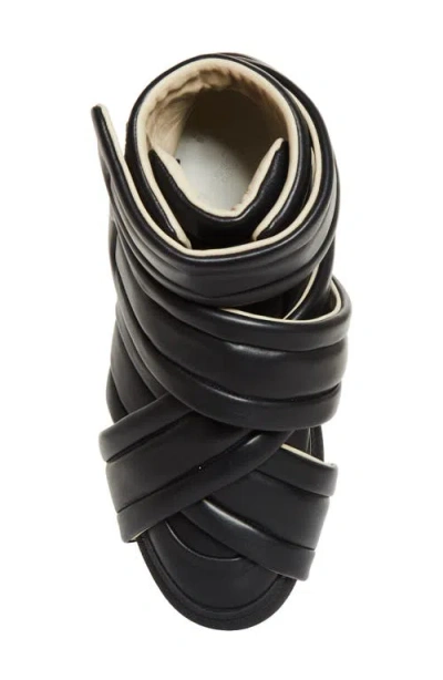 Maison Margiela Future Show Sneaker In Black