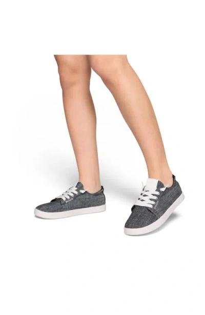 Roxy Mauka Sneaker In Multi