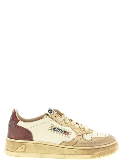 Autry Super Vintage Medalist Low Sneakers In In White, Red And Gold Leather