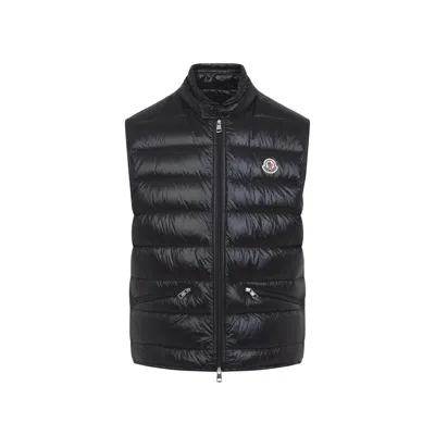 Moncler High Collar Puffer Quilted Sleeveless Jacket In Black