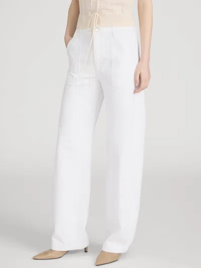 Frame The Bow Cargo In White