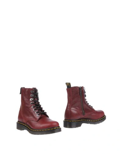 Dr. Martens' Ankle Boot In ボルドー