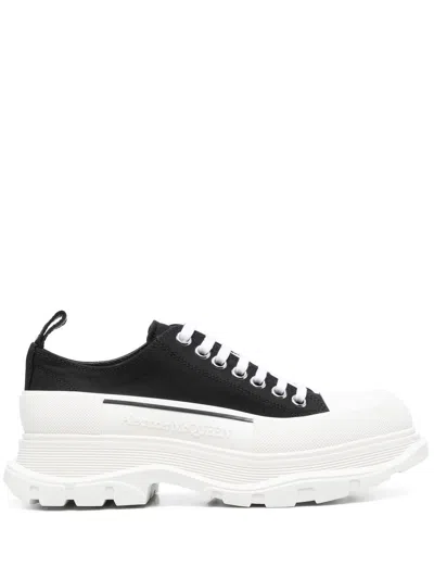 Alexander Mcqueen Womens Blk/white Women's Tread Slick Lace-up Cotton-canvas Trainers Eur 41 / 8 Uk In Black