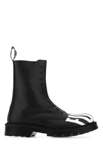 Vtmnts Leather Ankle Boots With Round Toe And Pull-tab In Black