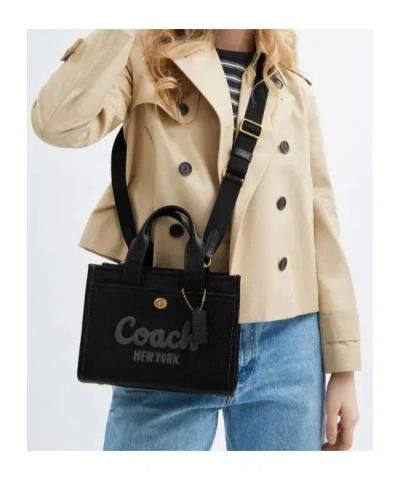 Coach 26 Cargo In Black