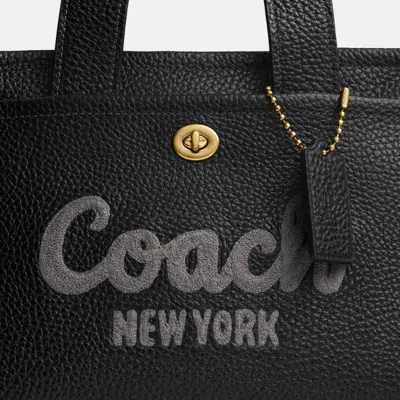 Coach 26 Cargo In Black