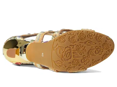 L'artiste By Spring Step Delectable In Multi