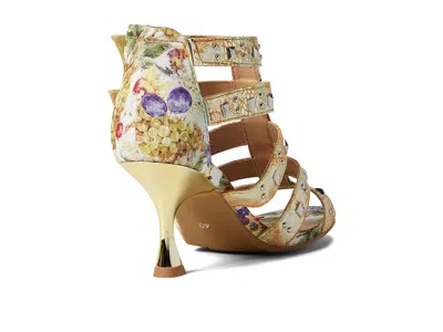 L'artiste By Spring Step Delectable In Multi