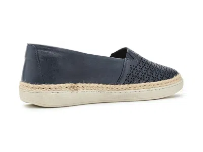 Trotters Accent Perf In Blue
