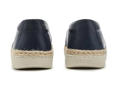 Trotters Accent Perf In Blue