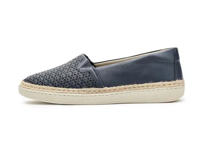 Trotters Accent Perf In Blue