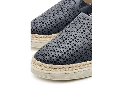 Trotters Accent Perf In Blue