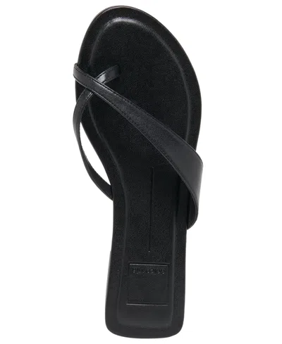Dolce Vita Lenex Toe Loop Sandal In Black