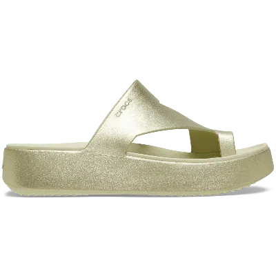 Crocs Getaway Metallic Platform Toe Loop In Green