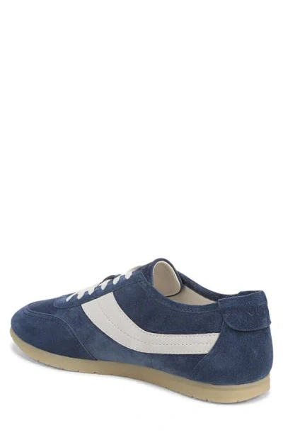 Vince La Runner Sneaker In Blue