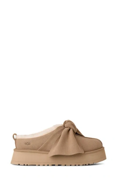 Ugg Platform Bow Slip-on Loafers In Sand