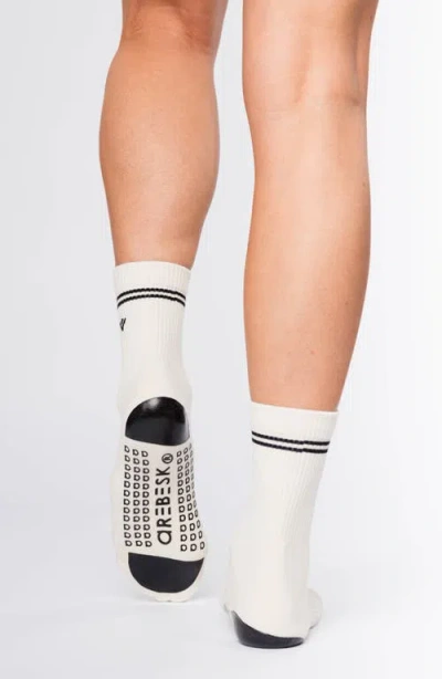 Arebesk Classic Assorted 2-pack Grip Crew Socks In Multi