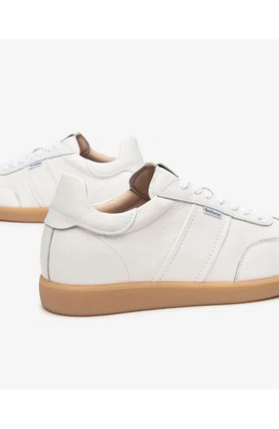 Nerogiardini Low Top Sneaker In White