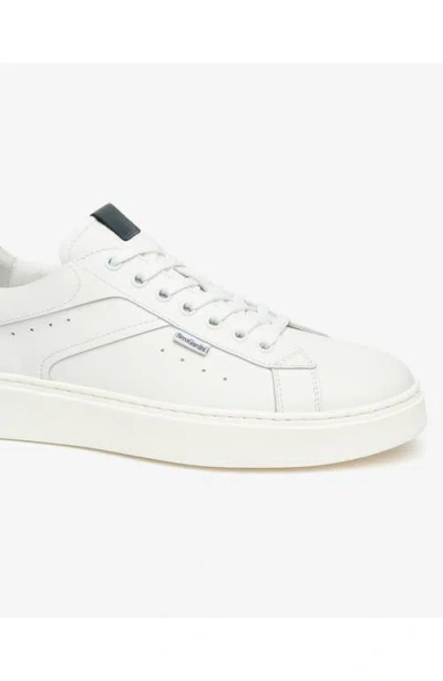 Nerogiardini Low Top Sneaker In White