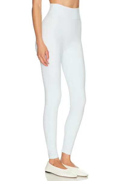 437 The Essentials Legging In White