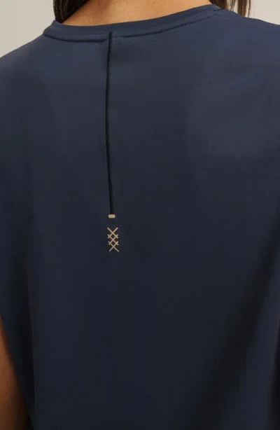 Rhone Serene Performance T-shirt In Blue