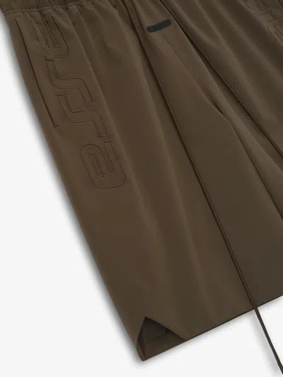 Essentials Active Trace Relaxed Short In Brown