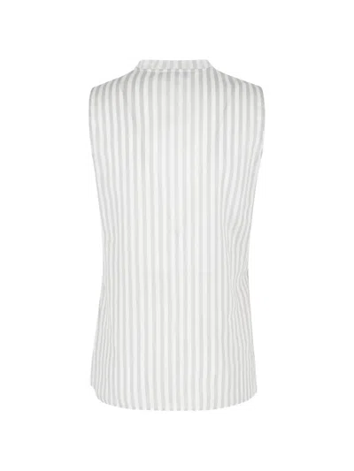 Kiltie Gray Yvette Ruffled V-neck Cotton Top In White