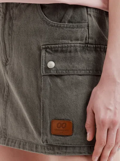 Chocoolate Cargo-pocket Shorts In Gray
