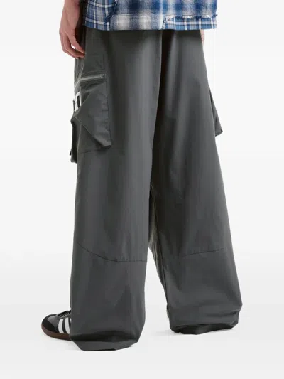 Five Cm Cargo-pocket Trousers In Gray
