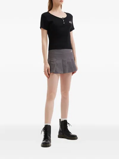 Chocoolate Ribbed Button-embellished T-shirt In Black