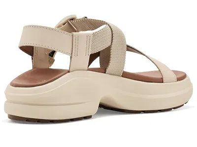 Chaco Cushform In Neutral