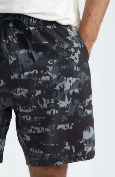 Santo Studio Tempo Tech Shorts In Black