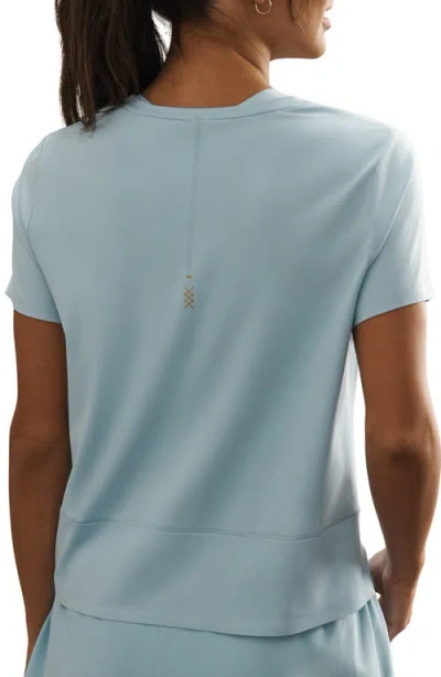 Rhone Serene Performance T-shirt In Blue