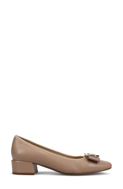 Vaneli Amiel Pump In Brown