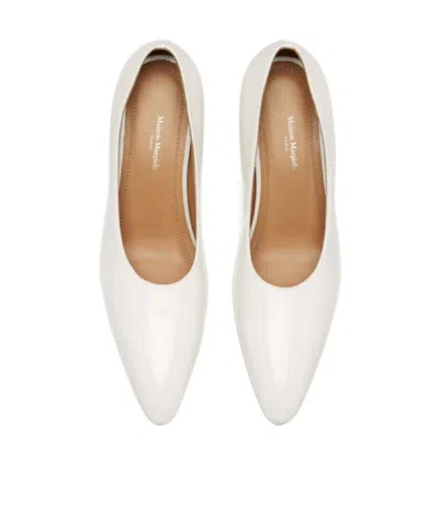 Maison Margiela Womens White H55 Pointed-toe Leather Courts Eur 40 / 7 Uk In Animal Print