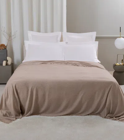 Frette Wool-blend Lightness Blanket In Brown